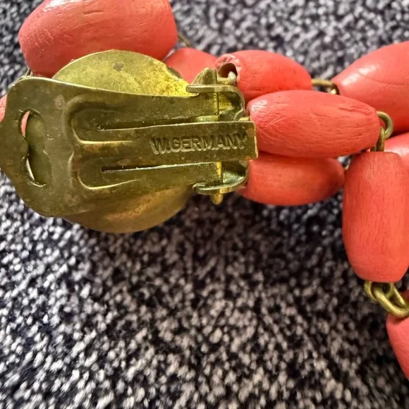 Vintage 40,s Pink Beaded Dangle Earrings - Picture 3 of 4